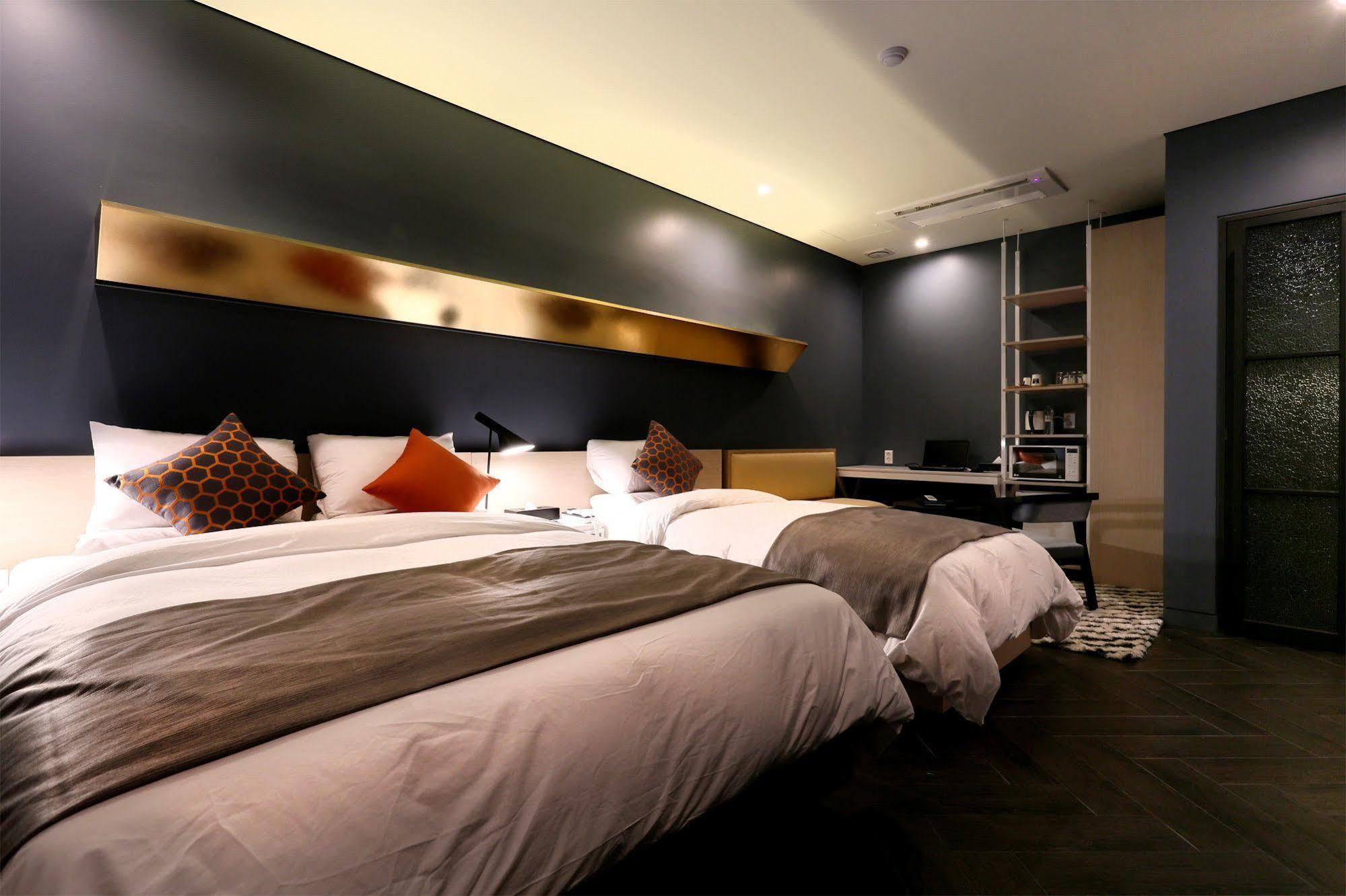 Circle Hotel Incheon Extérieur photo